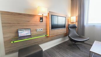X Hotel