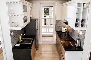 Maxshare Hotels & Serviced Apartments