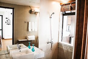 Maxshare Hotels & Serviced Apartments