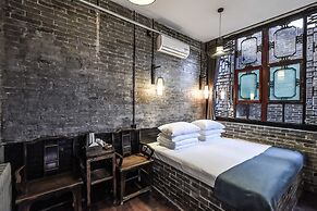 Elsewhere Hotel The former residence of the draft bank