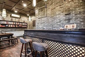 Elsewhere Hotel The former residence of the draft bank