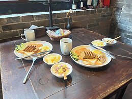 Elsewhere Hotel The former residence of the draft bank