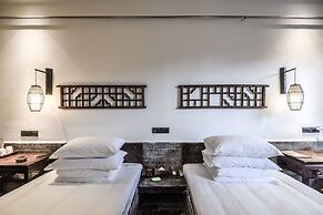 Elsewhere Hotel The former residence of the draft bank