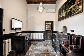 Elsewhere Hotel The former residence of the draft bank