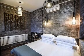 Elsewhere Hotel The former residence of the draft bank