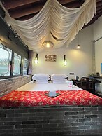 Elsewhere Hotel The former residence of the draft bank