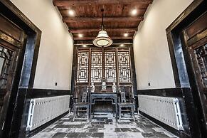 Elsewhere Hotel The former residence of the draft bank