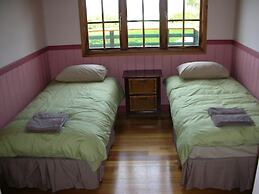 Cedar Cottages Blackmans Bay