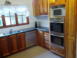 Cedar Cottages Blackmans Bay