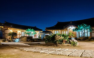 Gyeongju Hanok1st