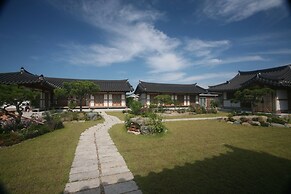 Gyeongju Hanok1st