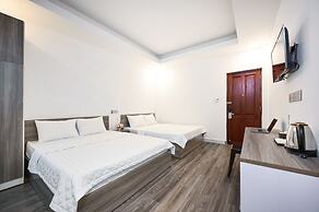 Yoko Airport Saigon Hotel