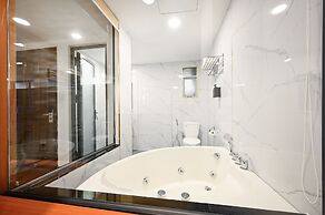 Yoko Airport Saigon Hotel