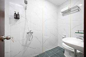 Yoko Airport Saigon Hotel