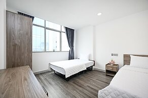 Yoko Airport Saigon Hotel