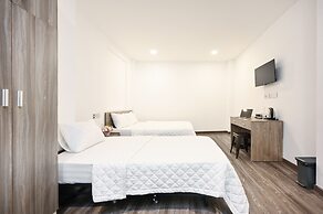 Yoko Airport Saigon Hotel