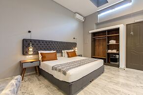 Minaret Suites & Apartments