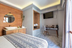 Minaret Suites & Apartments