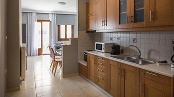 Minaret Suites & Apartments