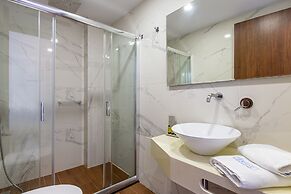 Minaret Suites & Apartments