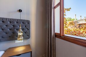 Minaret Suites & Apartments