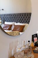 Minaret Suites & Apartments