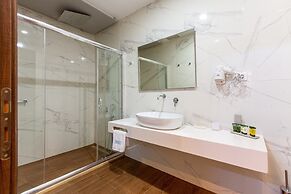 Minaret Suites & Apartments