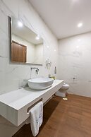 Minaret Suites & Apartments