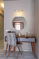 Minaret Suites & Apartments