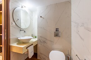 Minaret Suites & Apartments