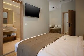 Minaret Suites & Apartments