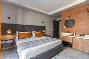 Minaret Suites & Apartments