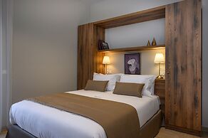 Minaret Suites & Apartments