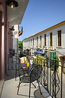 Minaret Suites & Apartments