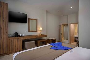 Minaret Suites & Apartments