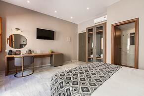 Minaret Suites & Apartments