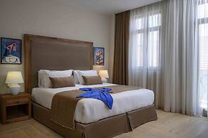 Minaret Suites & Apartments