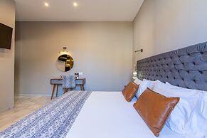 Minaret Suites & Apartments