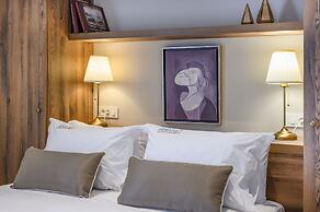 Minaret Suites & Apartments