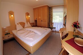 Gasthof Pension Appartements Zur Gams