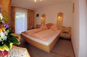 Gasthof Pension Appartements Zur Gams