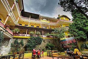 SapaAubergeDangtrung Hotel