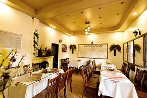 SapaAubergeDangtrung Hotel