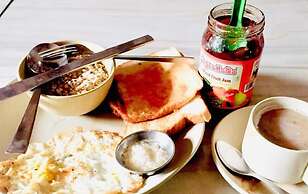 Safari Wildlife Lodge & Camp