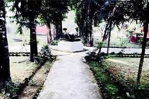 Safari Wildlife Lodge & Camp