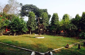 Safari Wildlife Lodge & Camp