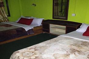 Safari Wildlife Lodge & Camp