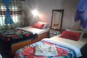 Safari Wildlife Lodge & Camp