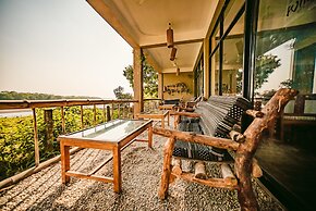 Into The Wild Eco Resort