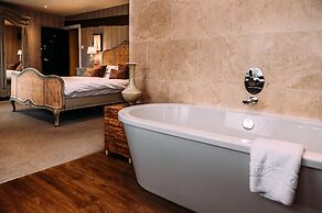 Shireburn Arms Hotel